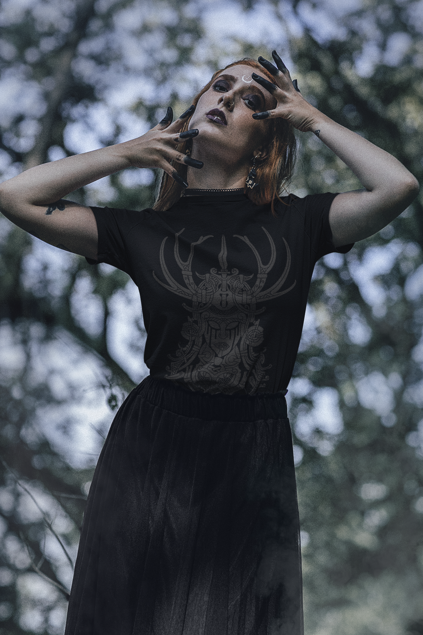FREYJA BLACK AND GREY TEE