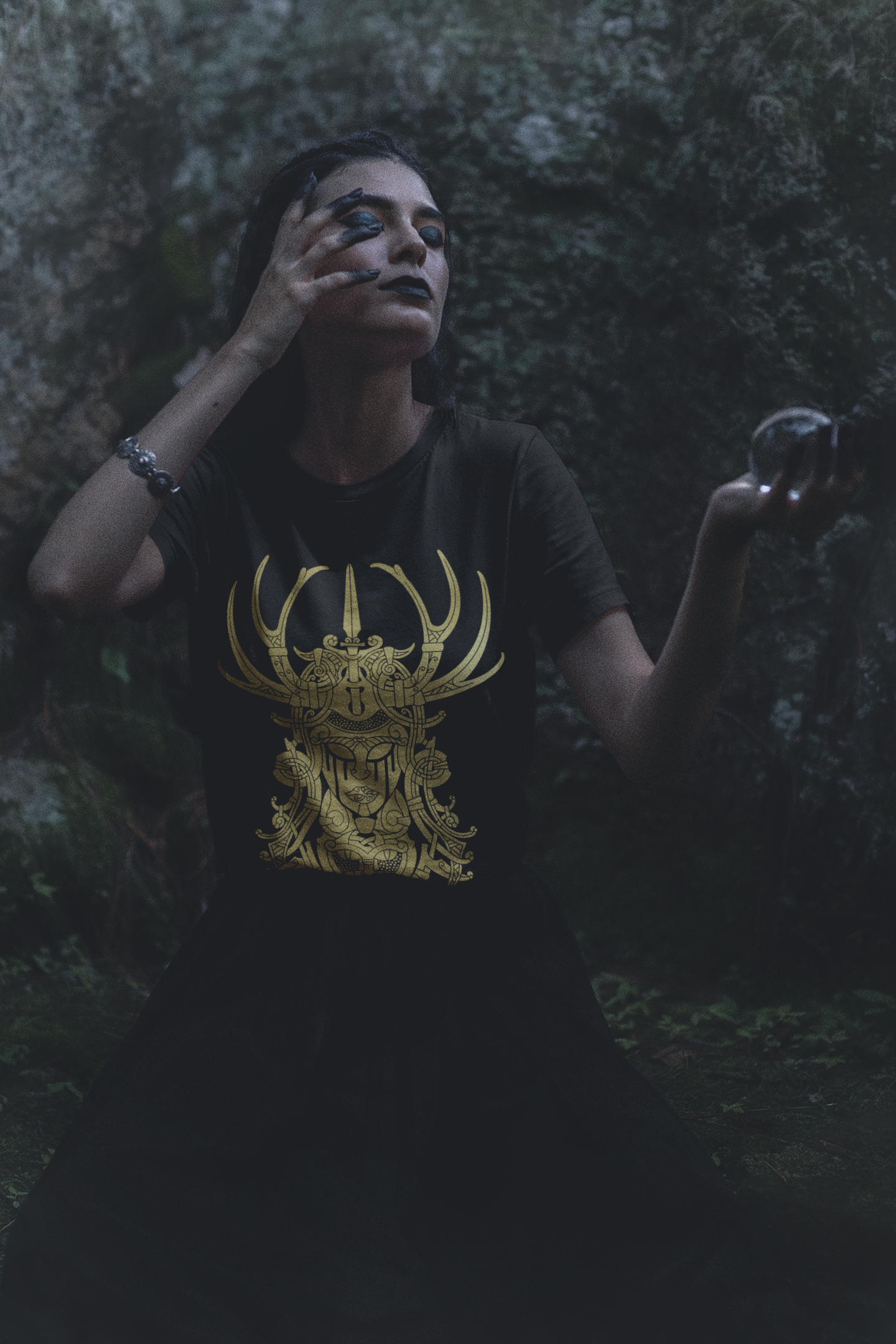 FREYJA BLACK AND GOLD TEE