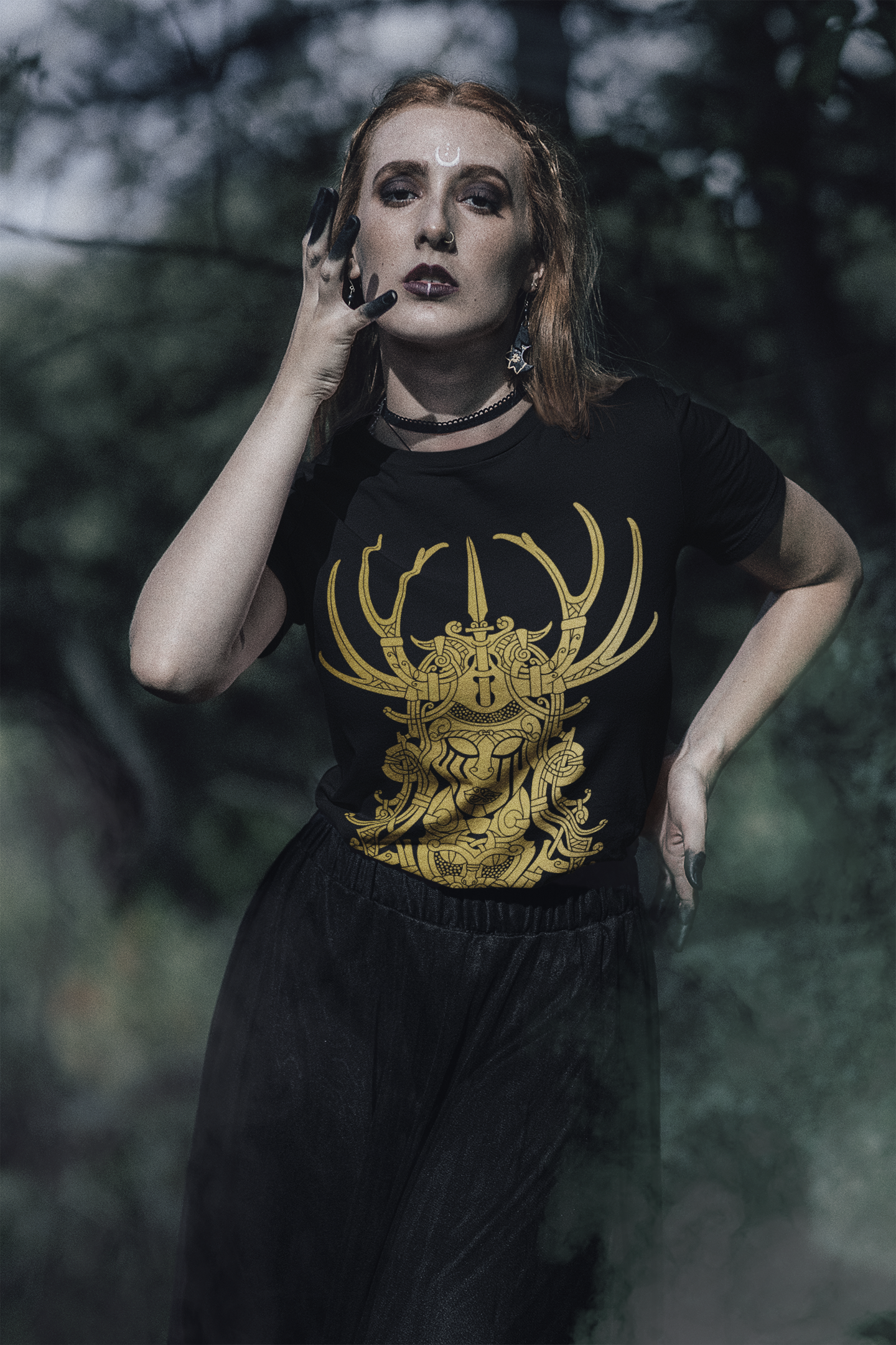 FREYJA BLACK AND GOLD TEE