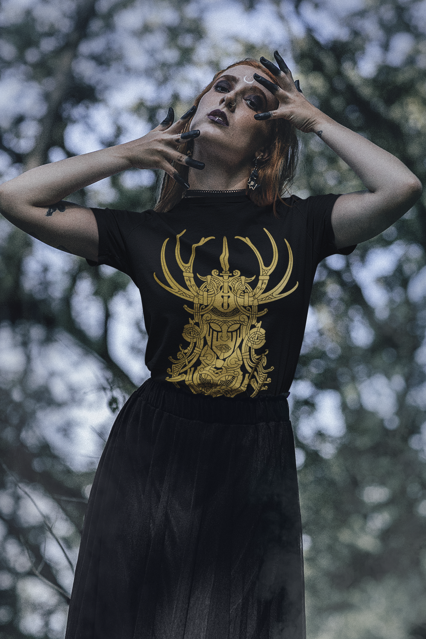 FREYJA BLACK AND GOLD TEE
