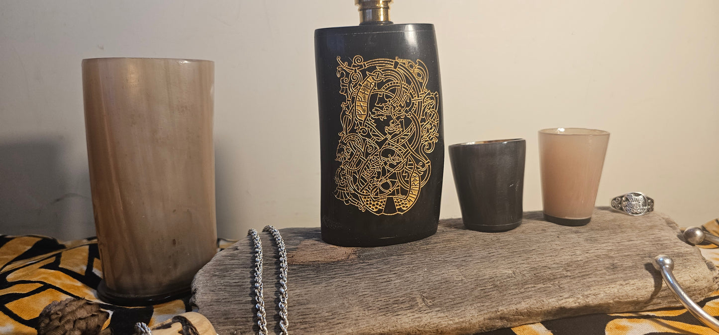 Fafnir & Sigurd Gift, Viking Flask, Hip Flask, Viking Drinking Gift, Norse Flask, Norse Mythology Gift, Nordic Mythology Gift, Nordic Flask