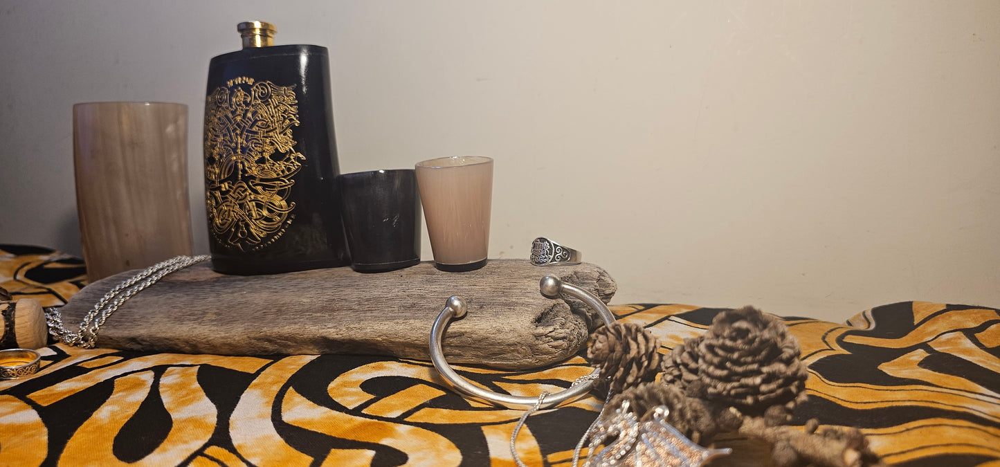 Yggdrasil Gift, Viking Flask, Hip Flask, Viking Drinking Gift, Norse Flask, Norse Mythology Gift, Nordic Mythology Gift, Nordic Flask