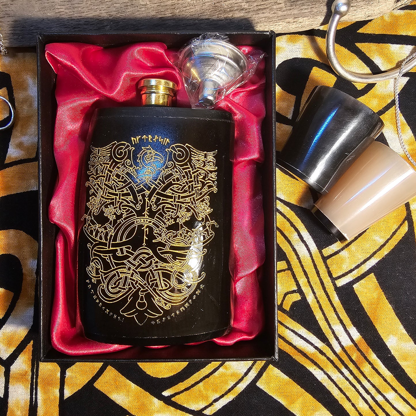 Yggdrasil Gift, Viking Flask, Hip Flask, Viking Drinking Gift, Norse Flask, Norse Mythology Gift, Nordic Mythology Gift, Nordic Flask