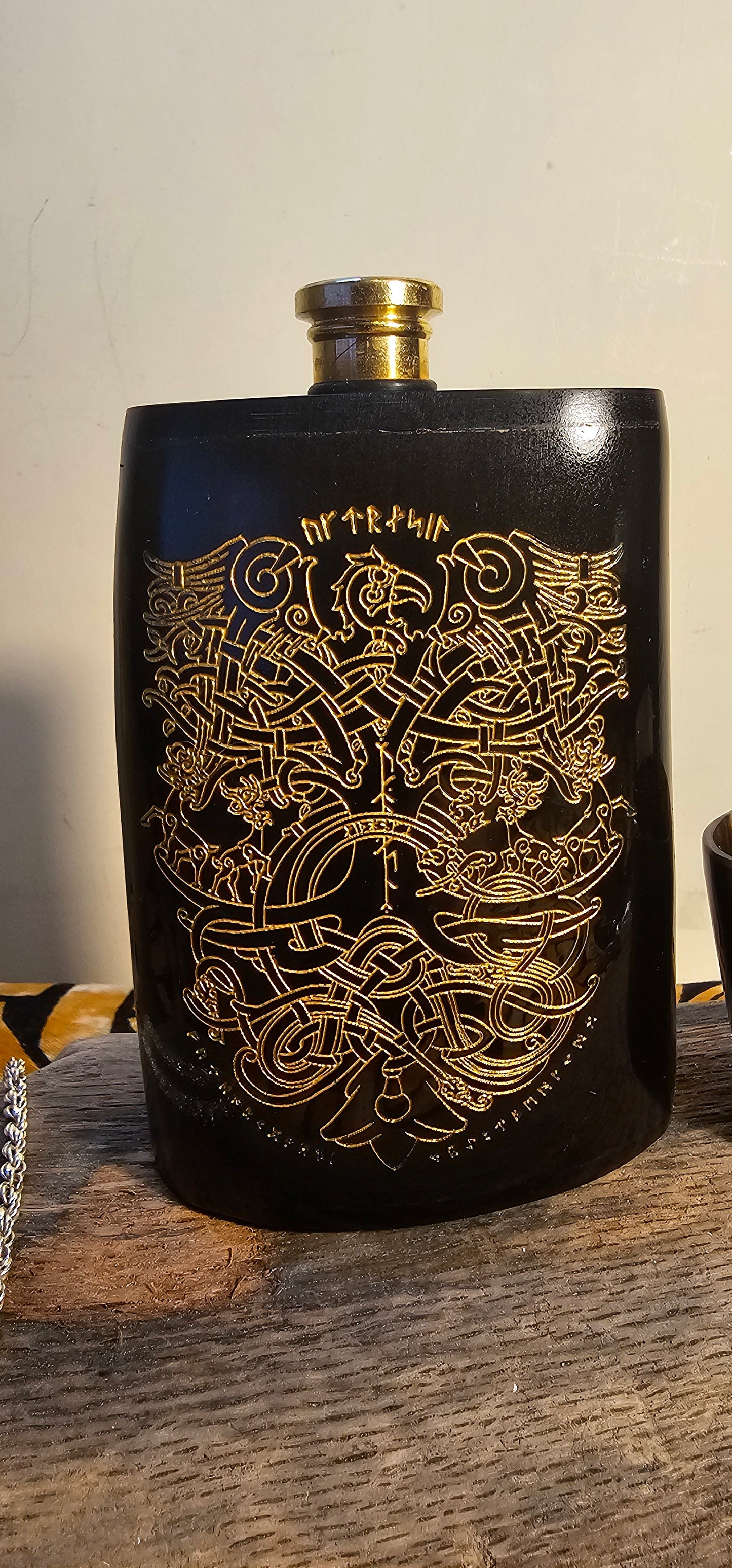 Yggdrasil Gift, Viking Flask, Hip Flask, Viking Drinking Gift, Norse Flask, Norse Mythology Gift, Nordic Mythology Gift, Nordic Flask