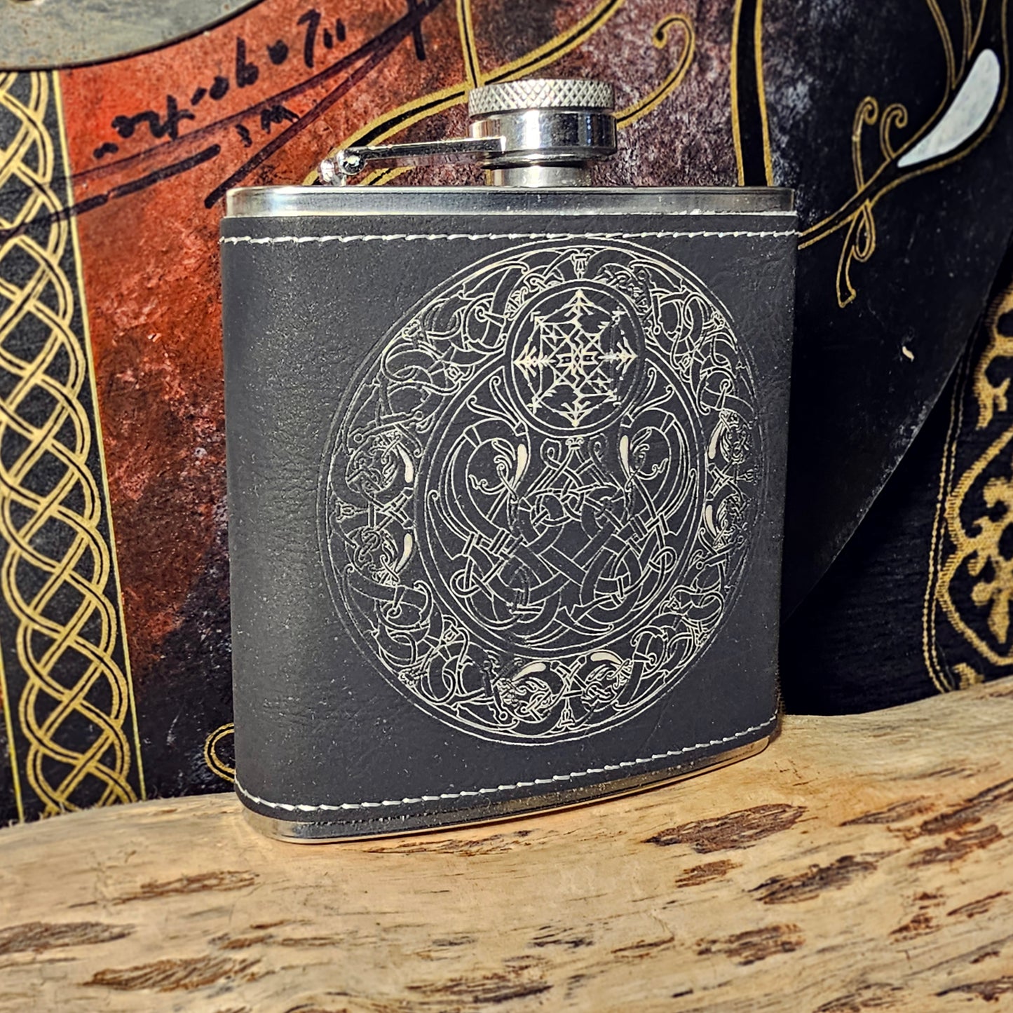 Hip Flask PU Leather - Dragon - White