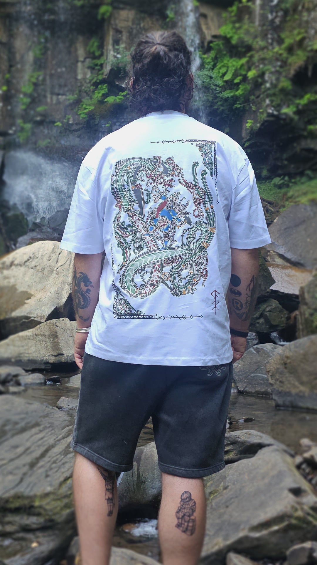 Jormungandr vs Thor - Heavyweight Oversized Tshirt