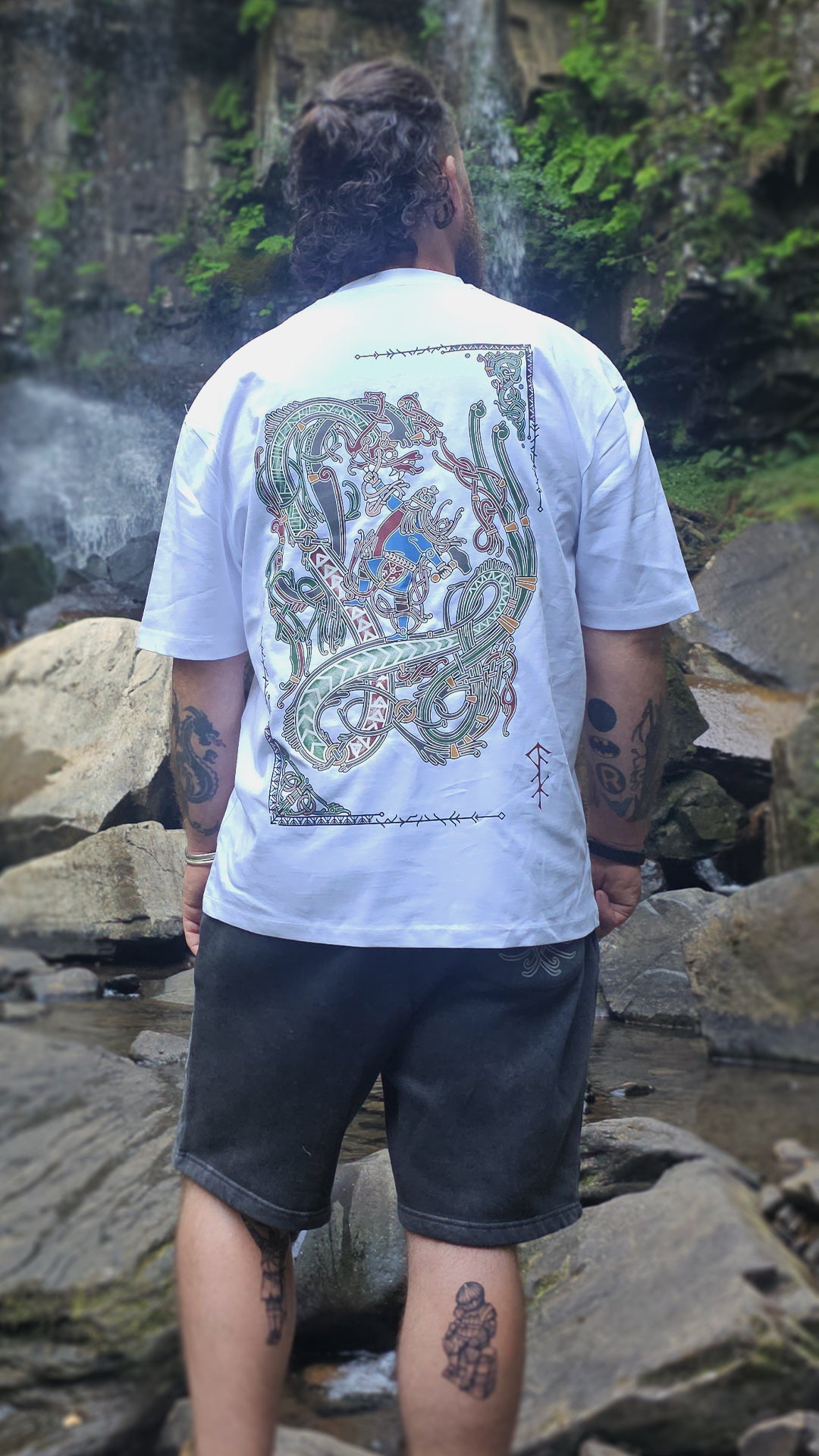 Jormungandr vs Thor - Heavyweight Oversized Tshirt