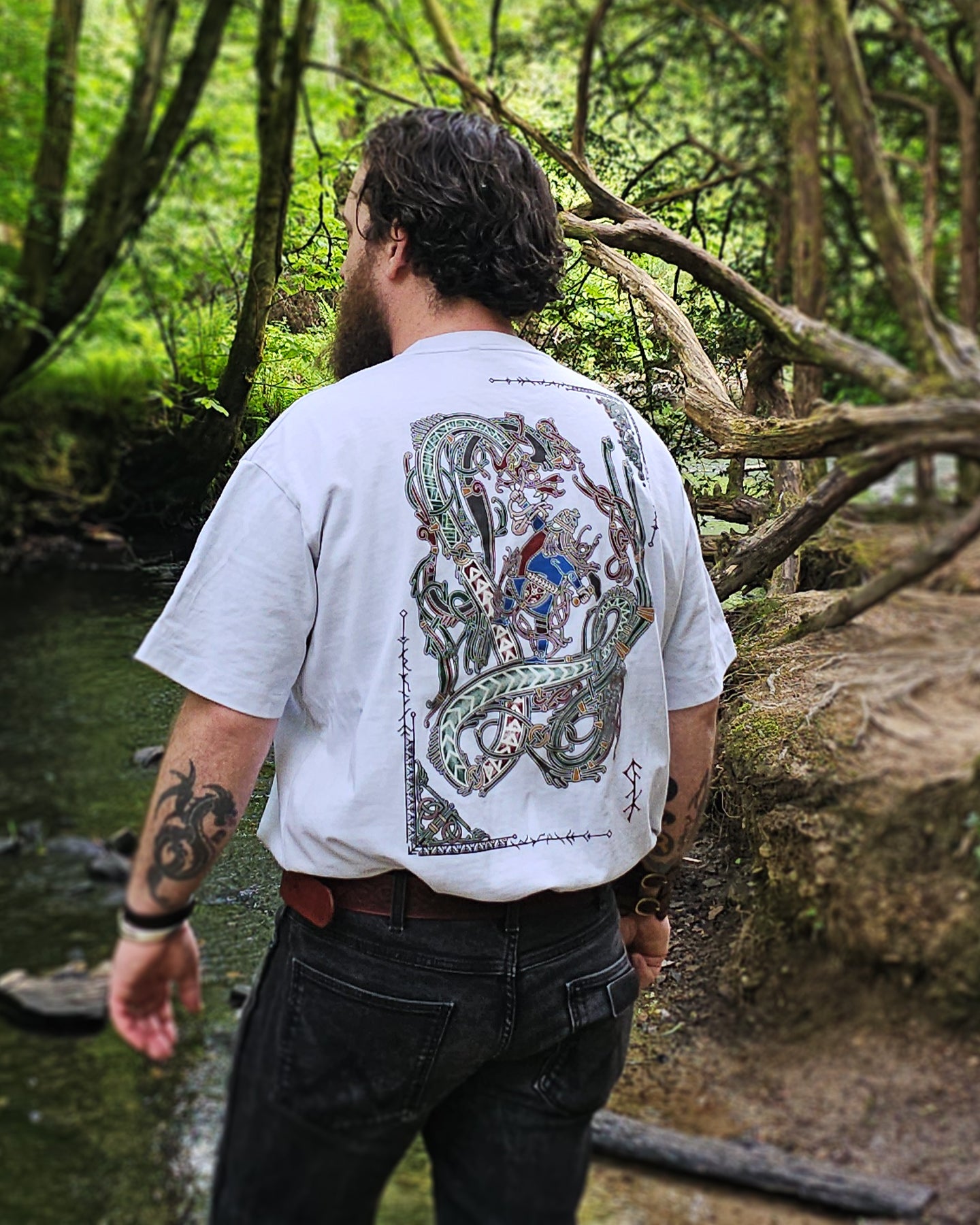 Jormungandr vs Thor - Heavyweight Oversized Tshirt